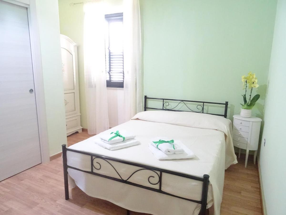 B&B Alos Sapri Bagian luar foto