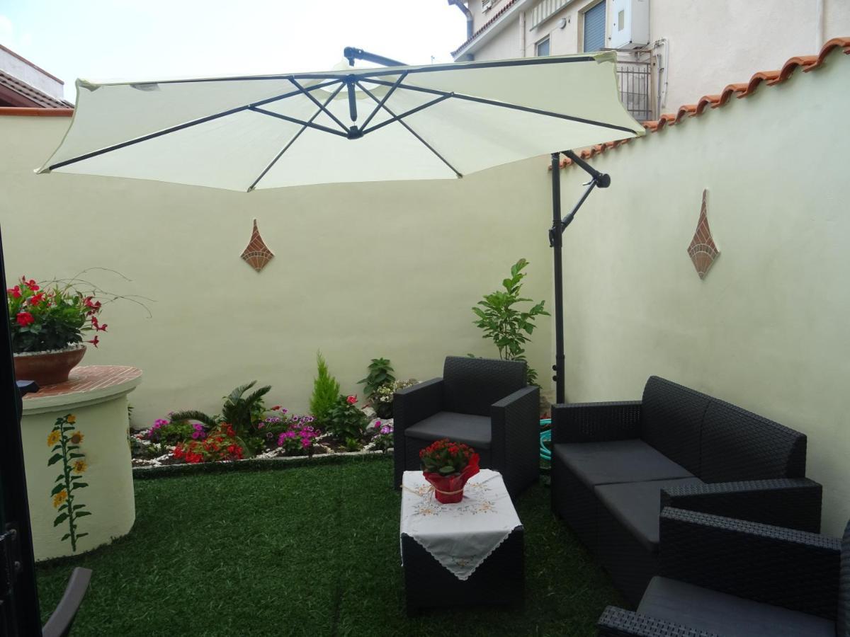 B&B Alos Sapri Bagian luar foto