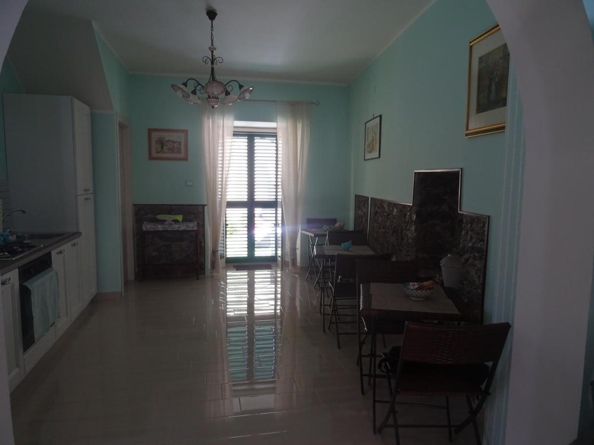 B&B Alos Sapri Bagian luar foto